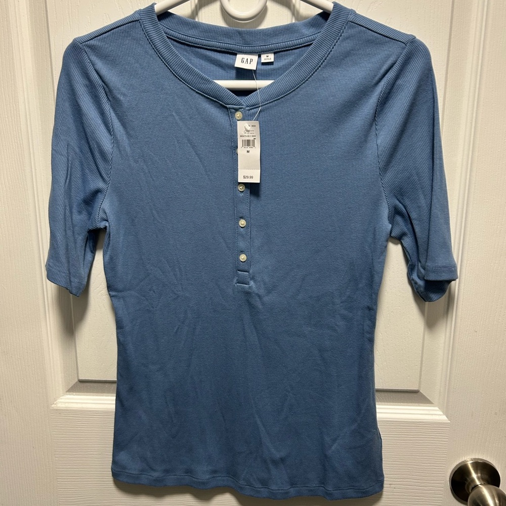 NWT GAP Blue Ribbed Top, Modern Henley